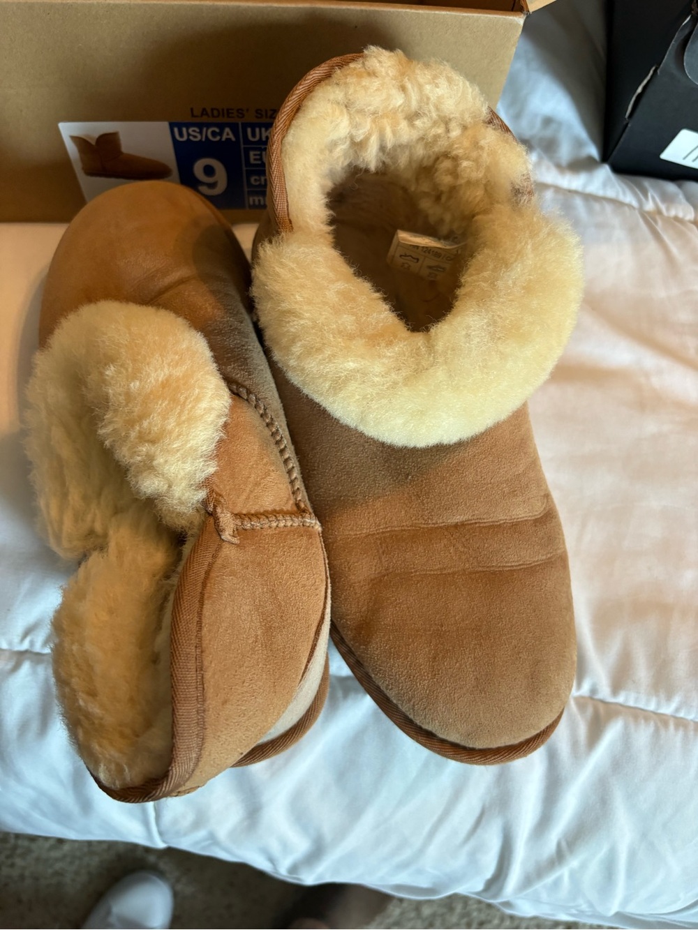 Kirkland Signature Tan Ladies' Shearling Ankle Boot